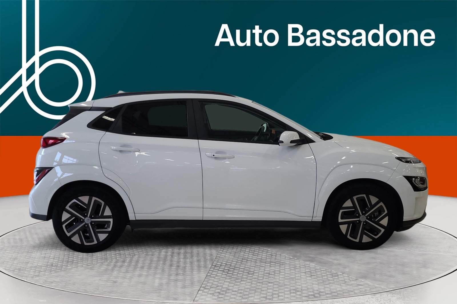 Hyundai Kona 2021, photo 6/10