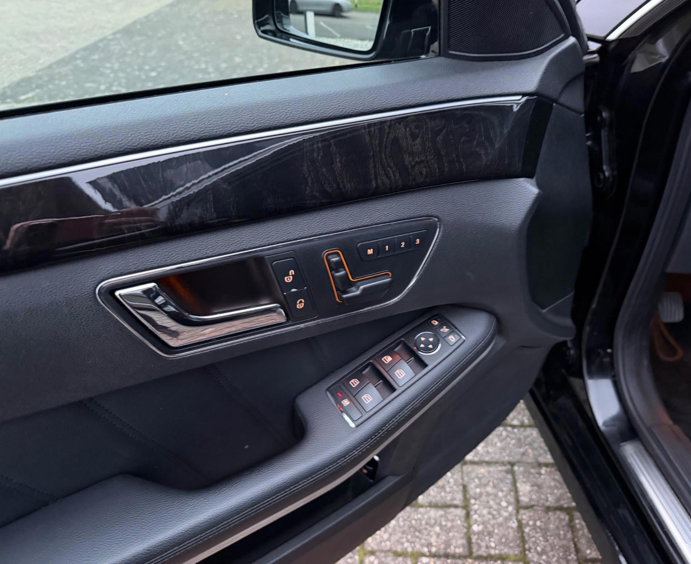 Mercedes-Benz E 220 2012, kuva 6/10