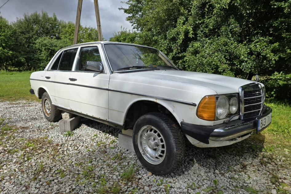 Mercedes-Benz 300, 1978, 3.0, 59 kW, diesel, manual, rear-wheel drive