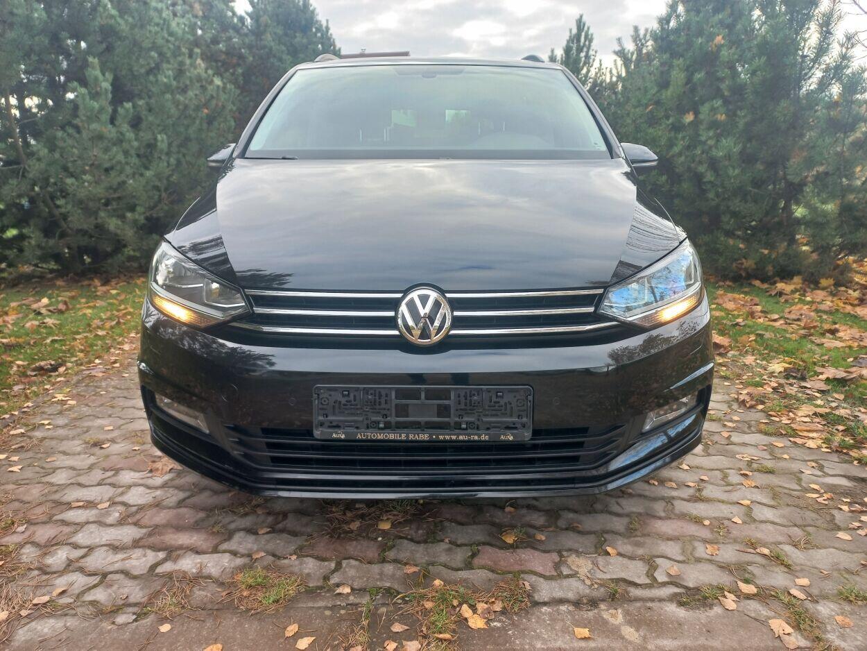 Volkswagen Touran 2016, photo 2/9