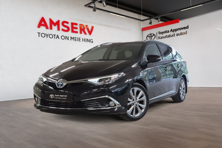 Toyota Auris, 2018, 1.8, 73 kW, гибрид (бензин/электричество), автомат, передний привод