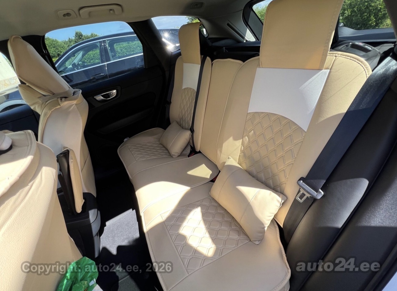 Volvo XC60 2019, photo 3/21