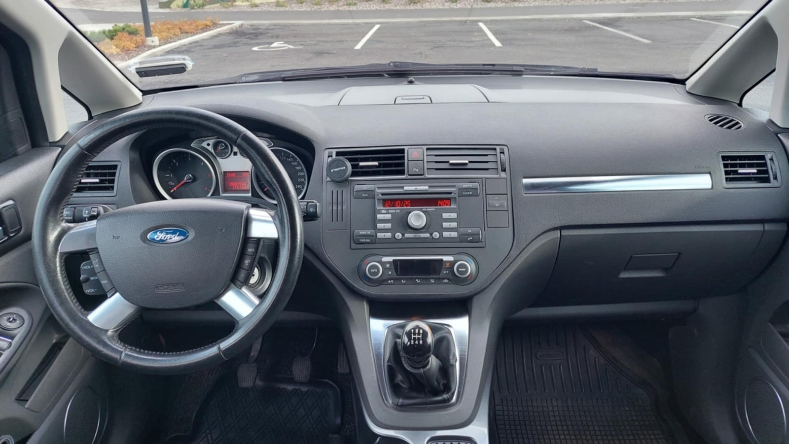 Ford C-Max 2009, photo 5/9