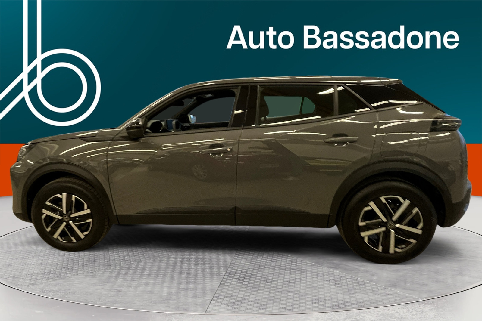 Peugeot 2008 2024, photo 2/18