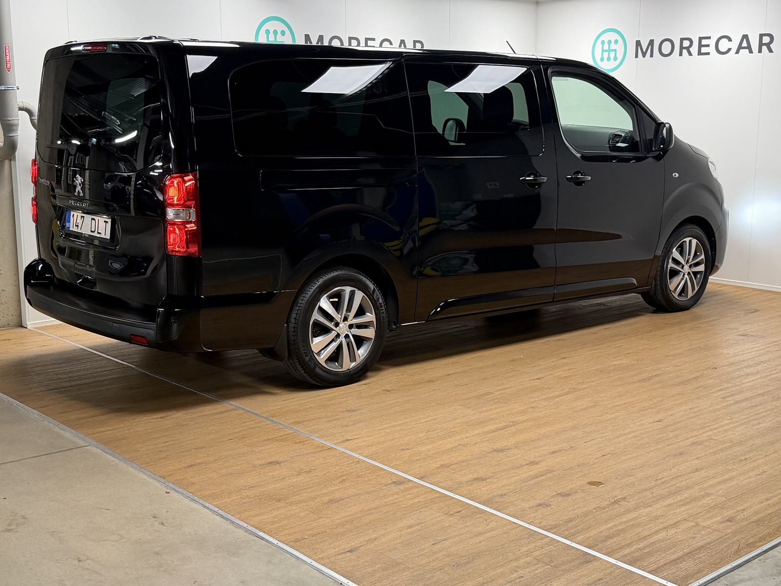 Peugeot Expert VIP TRAVELLER 2.0 130kW 2021, photo 2/10