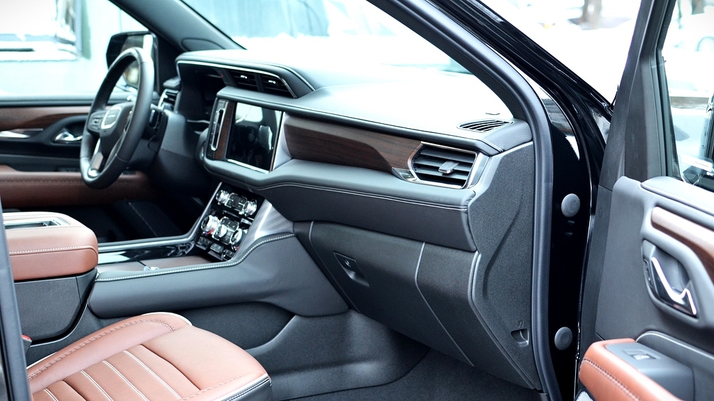 GMC Yukon 2023, photo 6/10