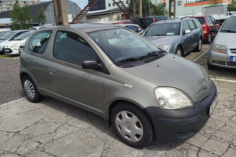 Toyota Yaris, 2003, 1.3, 64 kW, бензин, механическая