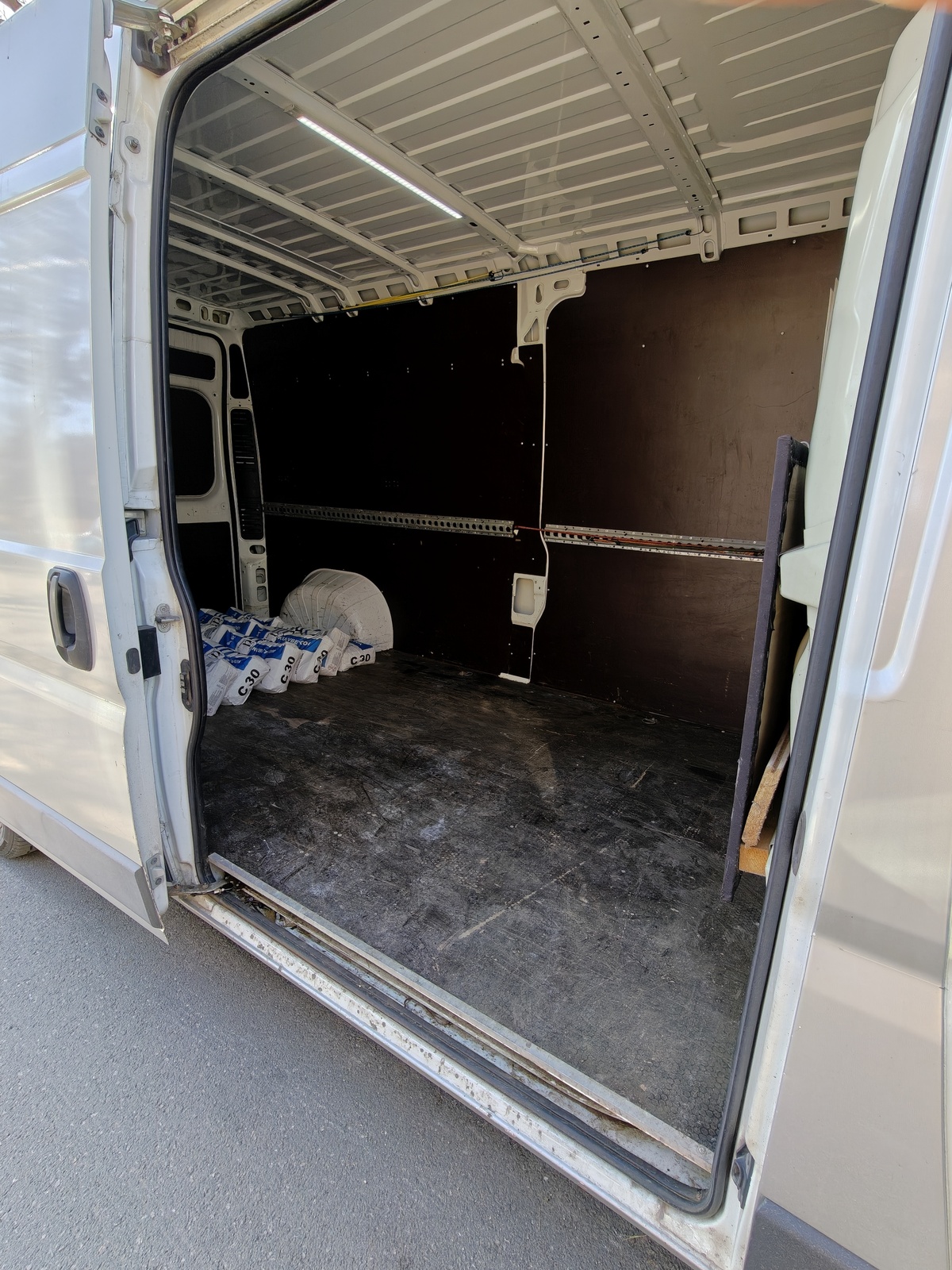 Peugeot Boxer H2L3 2016, kuva 6/6