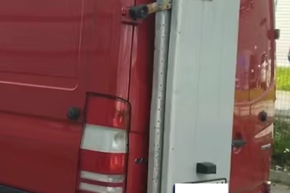 Tagaluuktõstuk