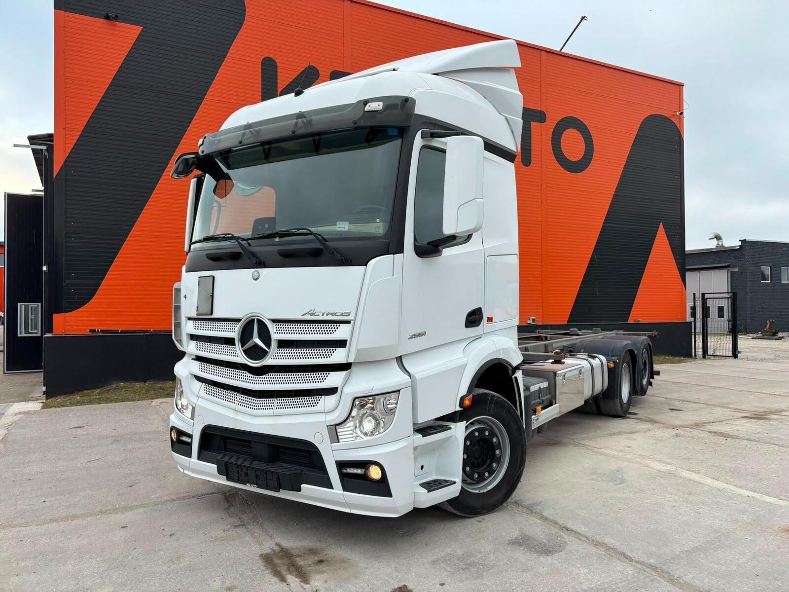 Mercedes-Benz Actros, photo 2/26