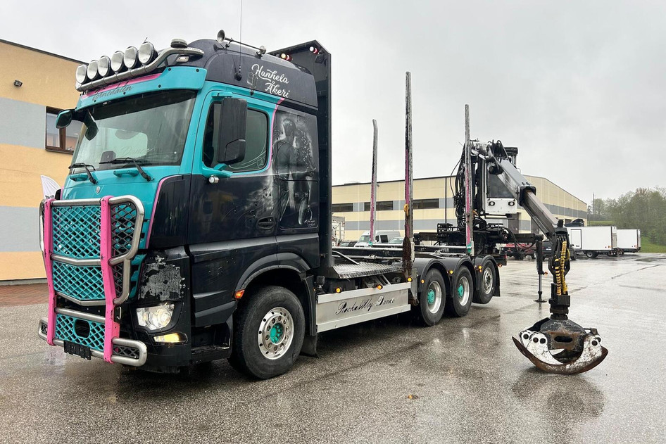 Mercedes-Benz AROCS 3263 8X4*4 + RETARDER + BERGS FEGEN CRANE, 2017, 460 kW, diesel, automatic