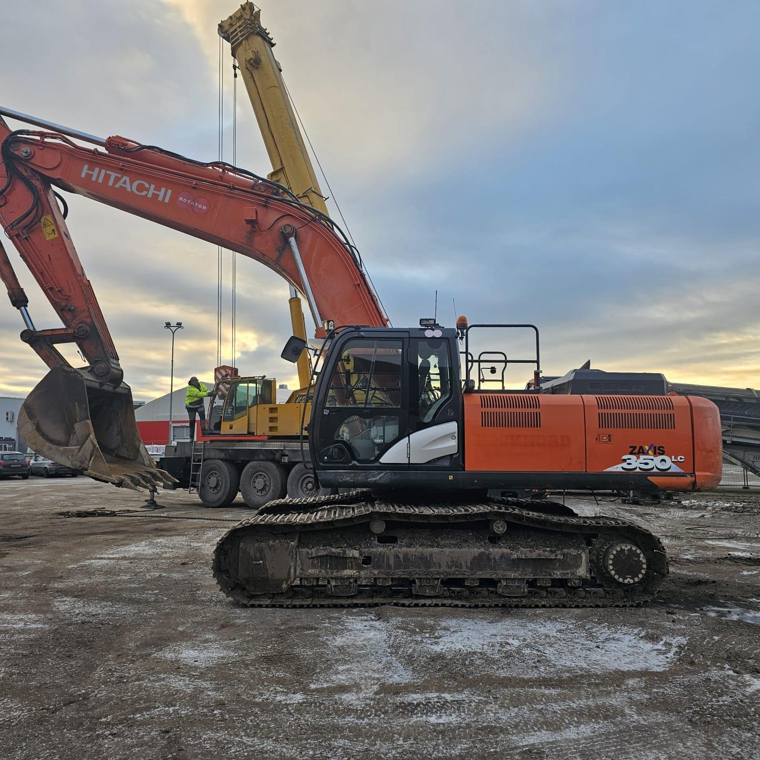 Hitachi ZX350LC-6, kuva 3/27