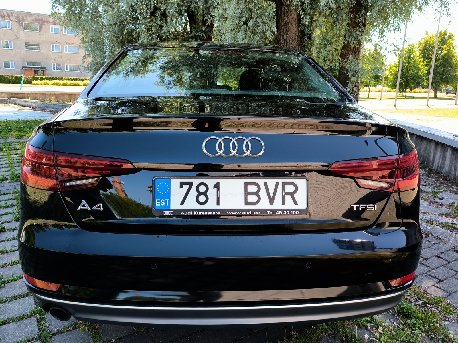 Audi A4 2018, photo 5/14