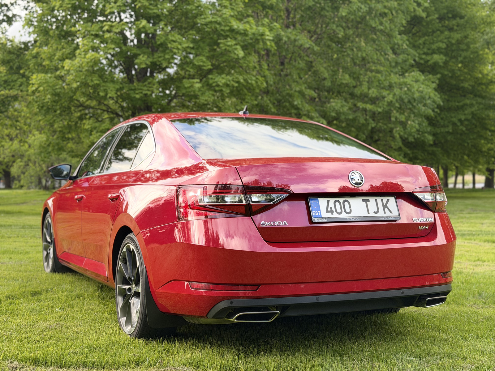 Škoda Superb 2018, photo 5/13