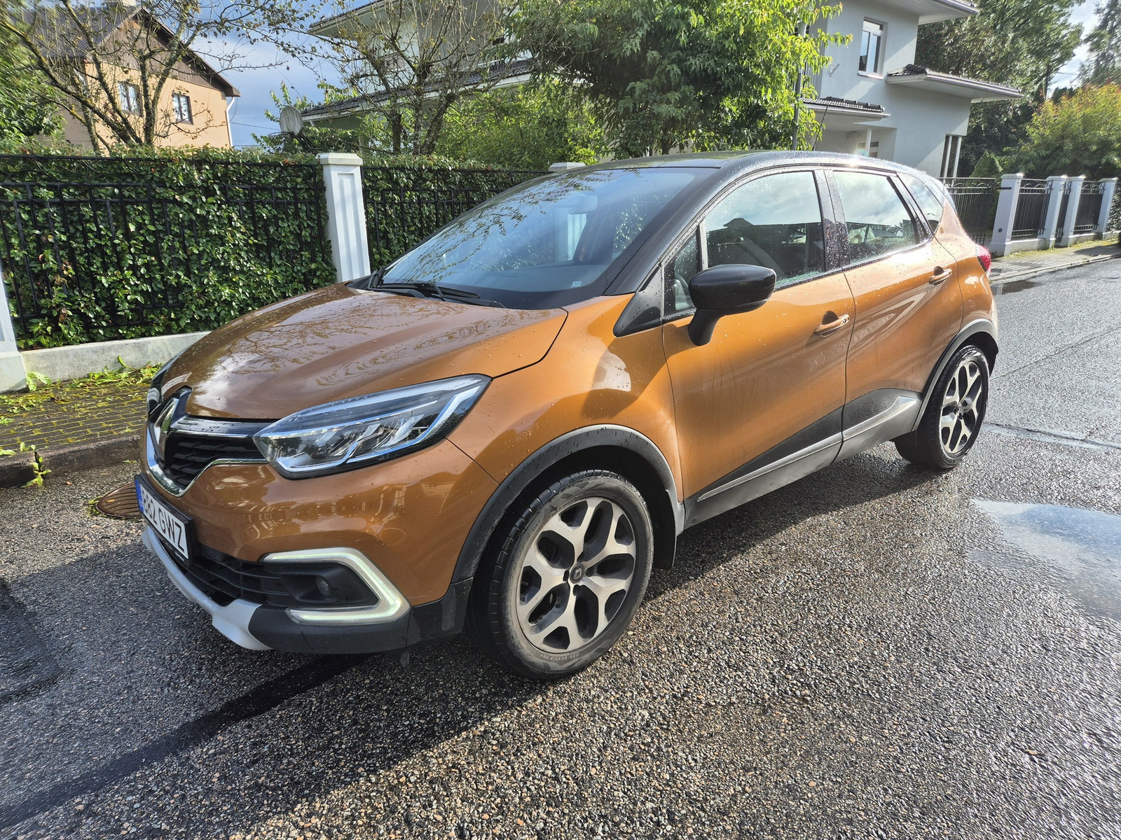 Renault Captur 2019, photo 2/10