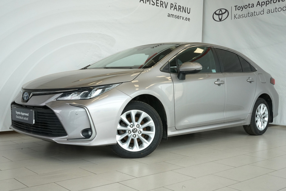 Toyota Corolla, 2020, 1.8, 72 kW, hybrid (petrol/electric), automatic, front-wheel drive