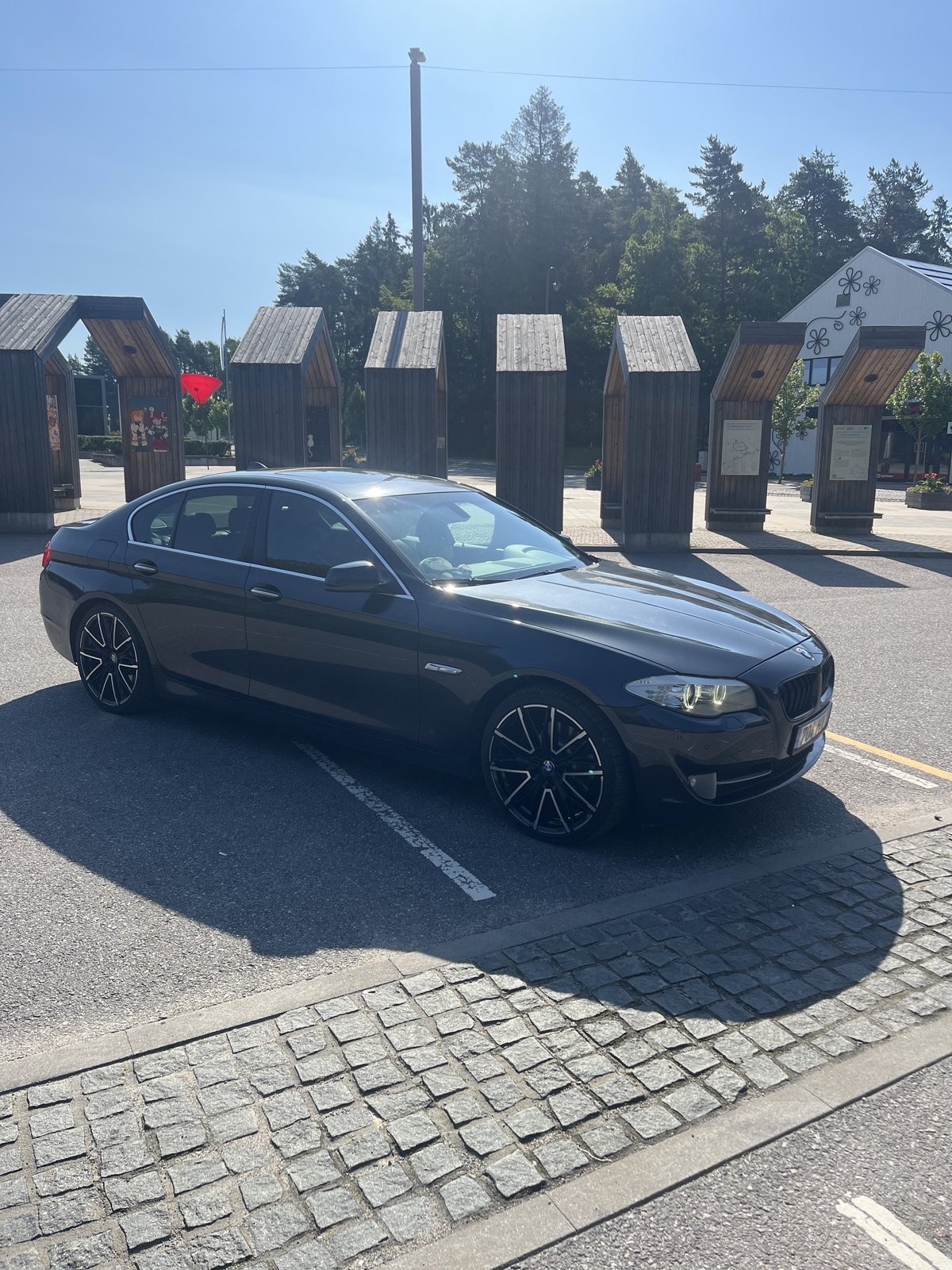 BMW 530 2010, photo 3/10