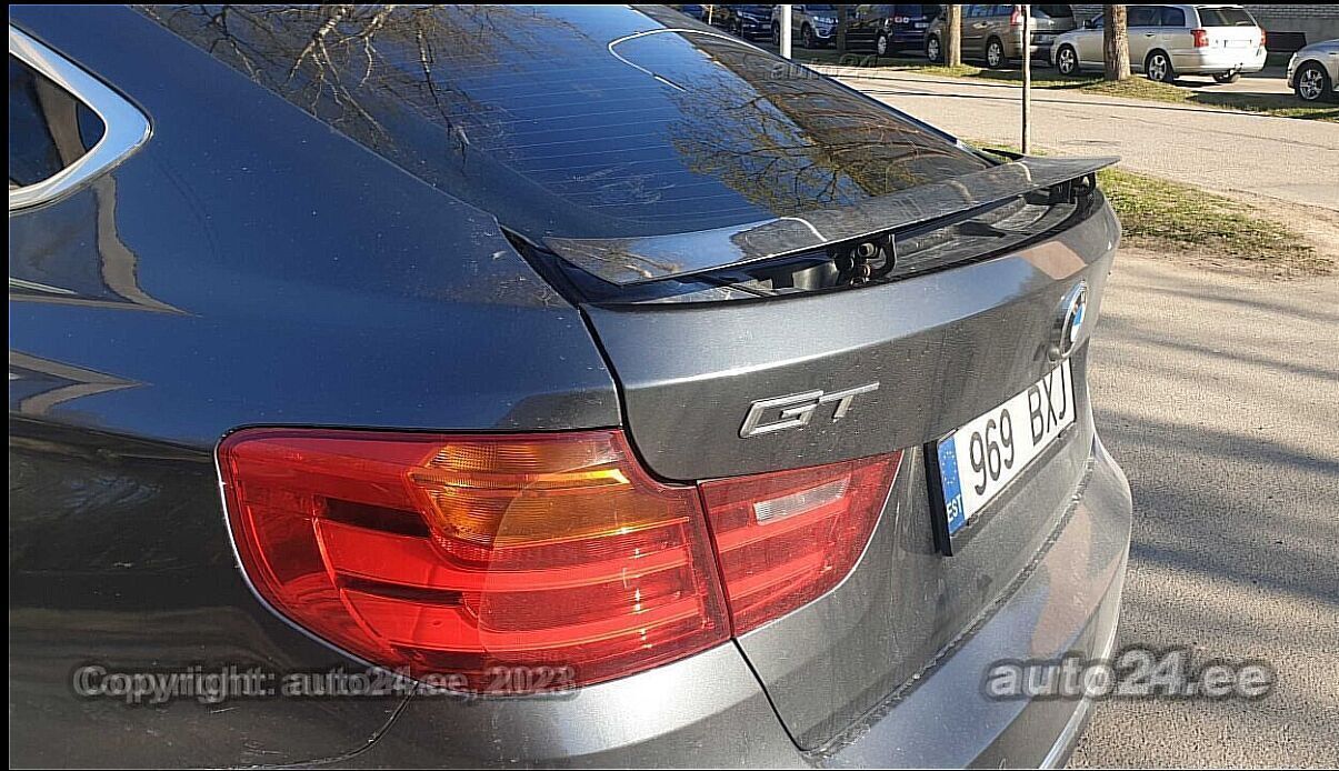 BMW 320 2014, photo 3/5