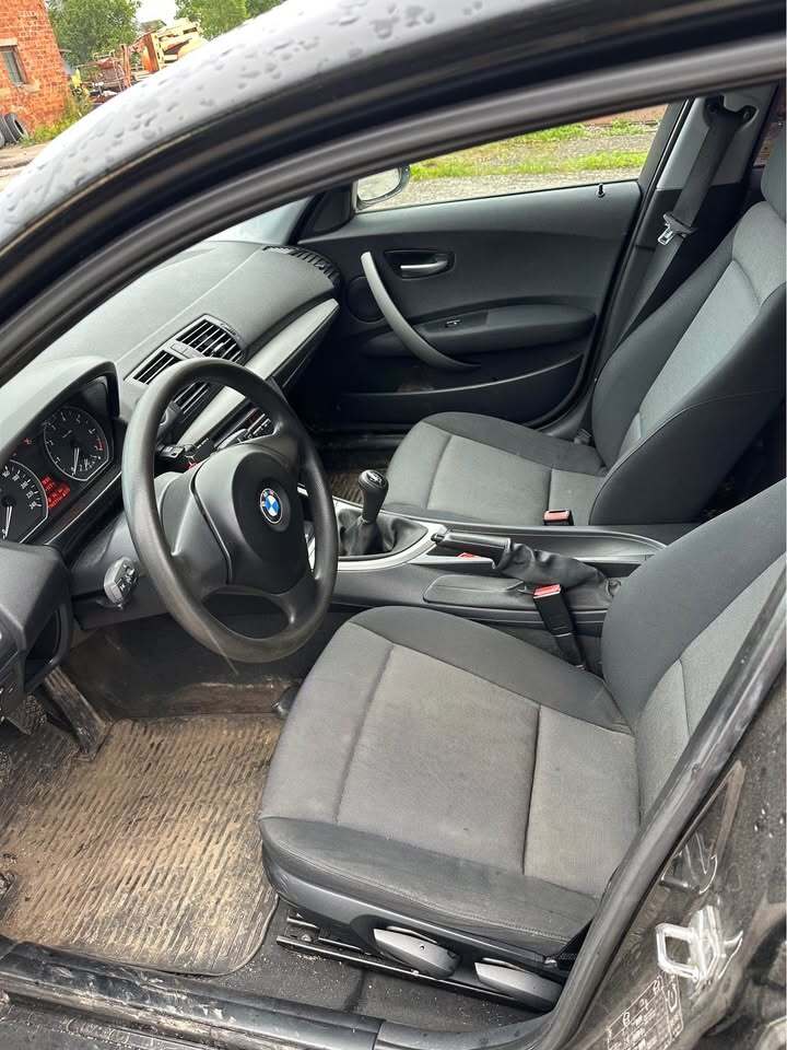 BMW 116 2004, photo 6/8
