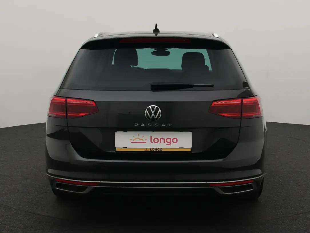 Volkswagen Passat 2021, photo 5/36