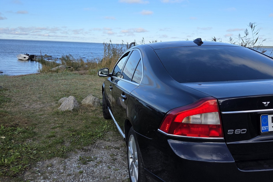 Volvo S80, 2011, 2.0, 120 kW, дизель, автомат, передний привод