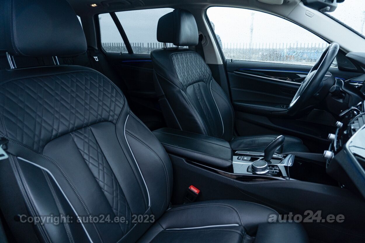 BMW 530 2018, photo 6/10