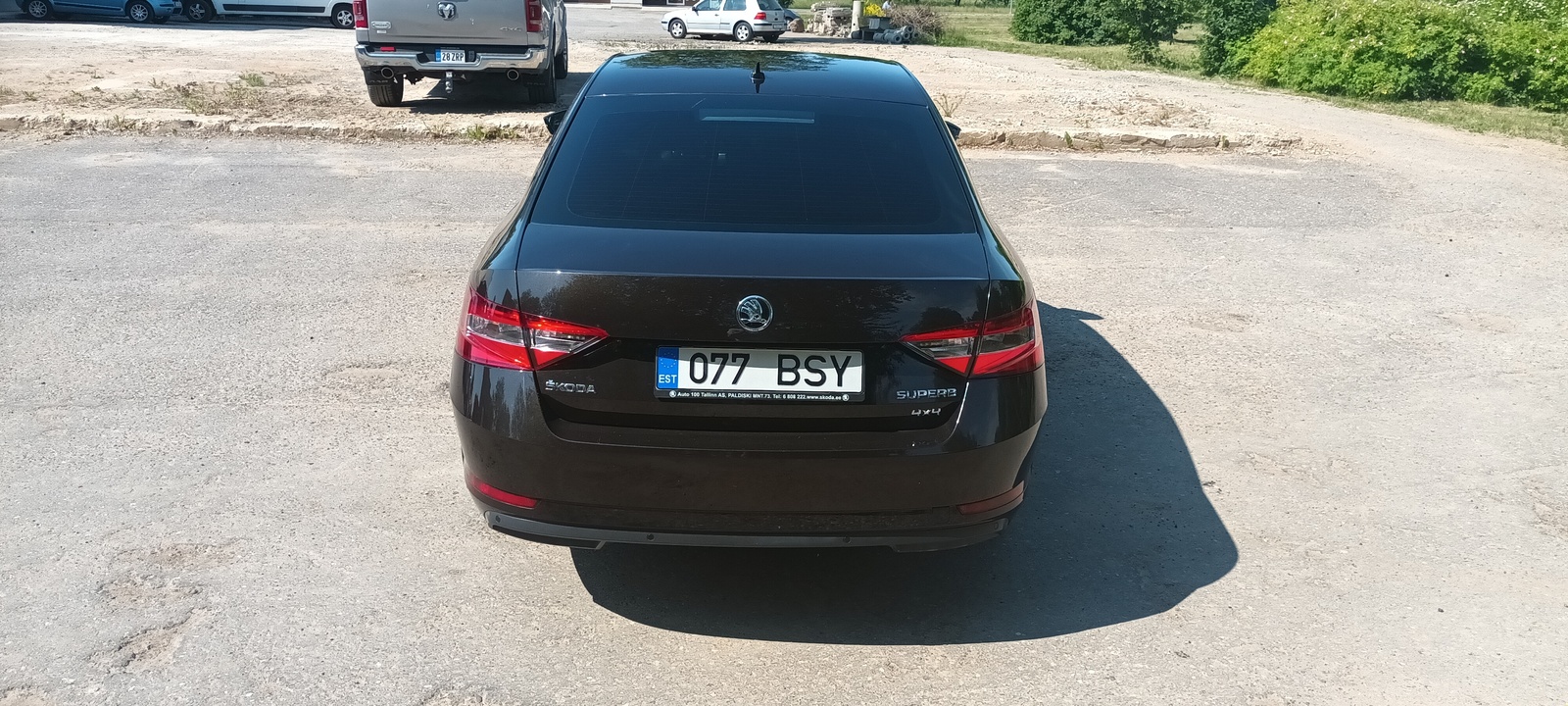 Škoda Superb 2016, photo 2/4