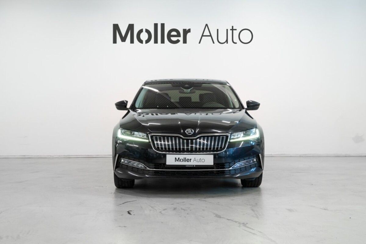 Škoda Superb 2021, photo 5/10