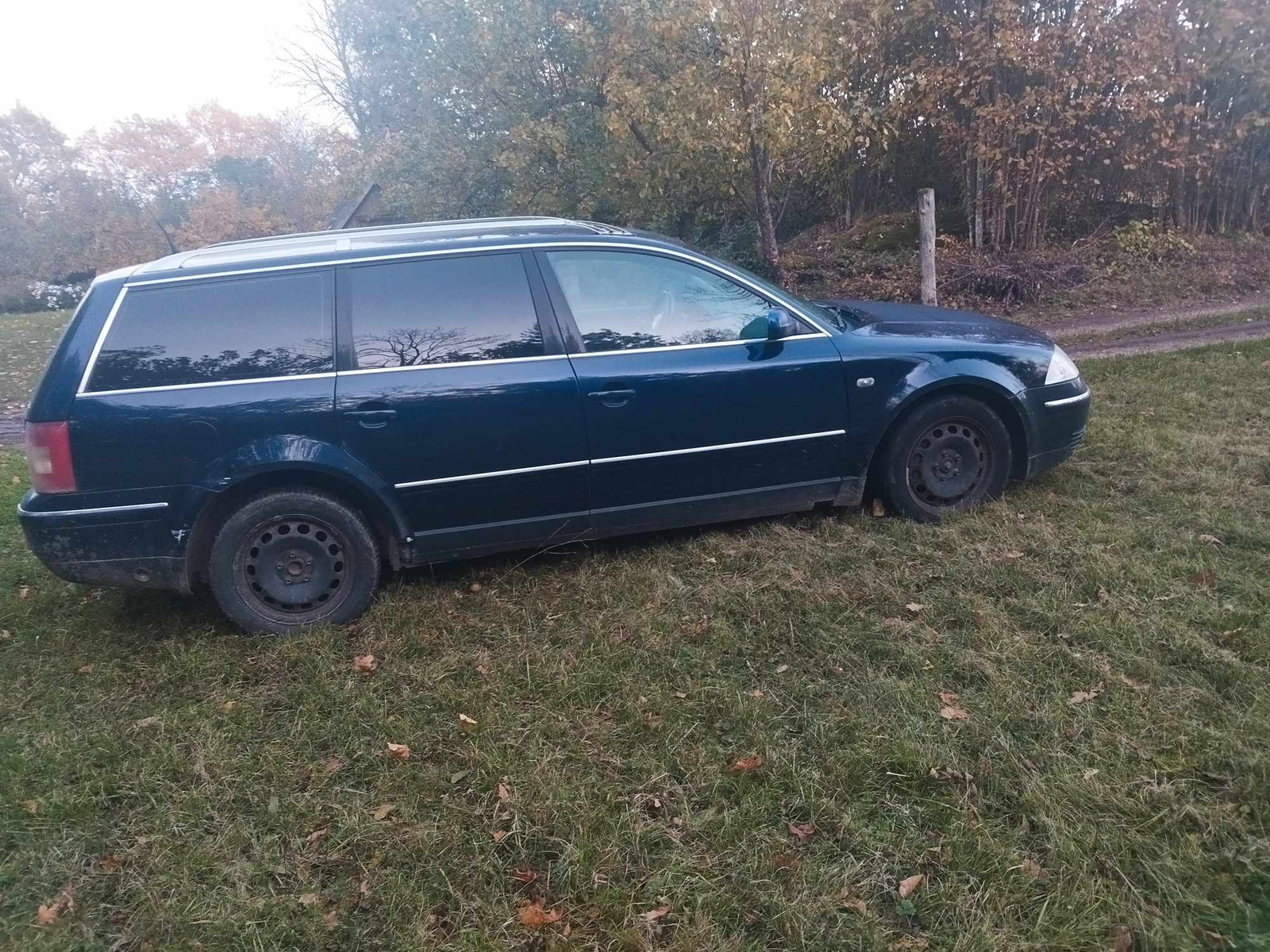 Volkswagen Passat Variant 2001, photo 2/7