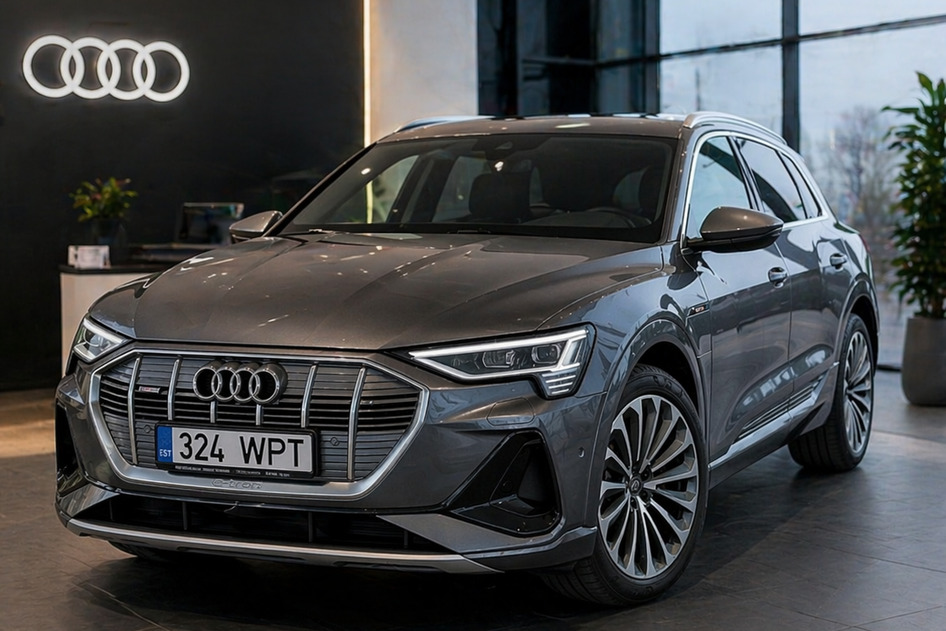 Audi e-tron, 2022, 158 kW, electric, automatic, four-wheel drive