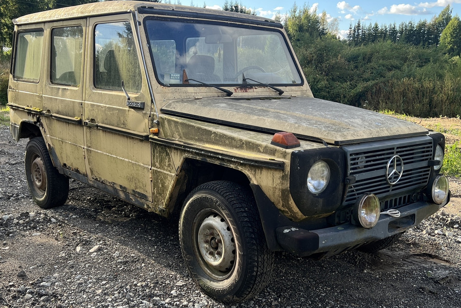 Mercedes-Benz G300