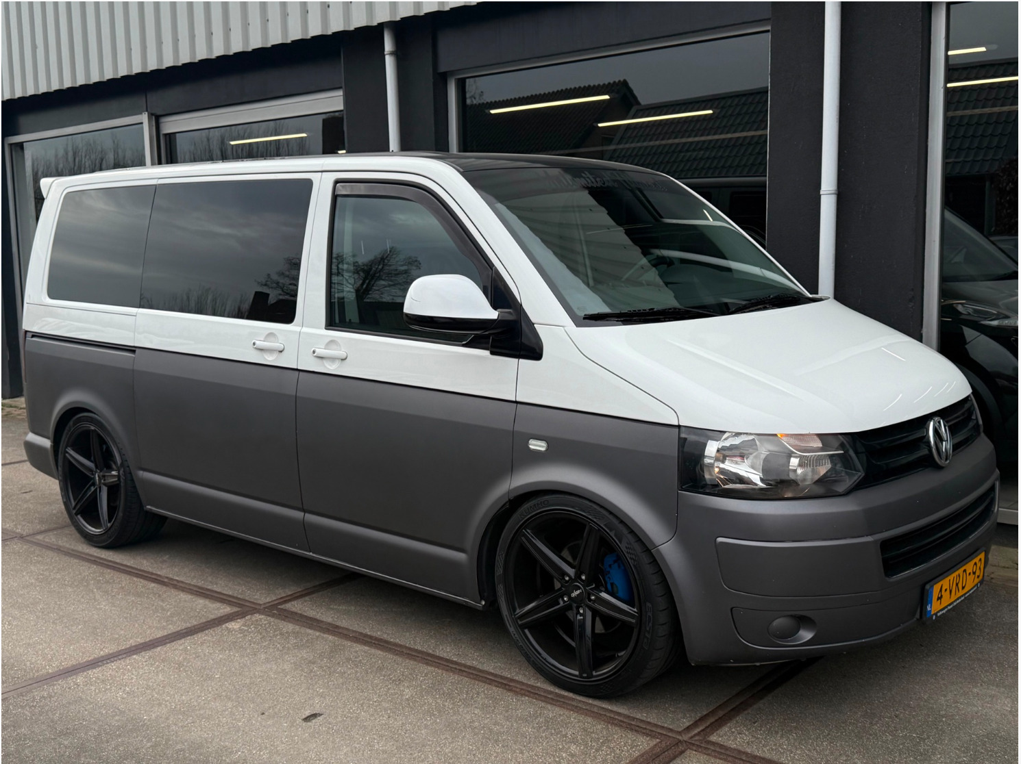 Volkswagen Transporter 2011, kuva 2/8