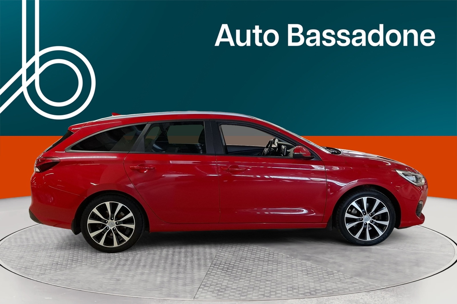 Hyundai i30 2020, photo 6/35