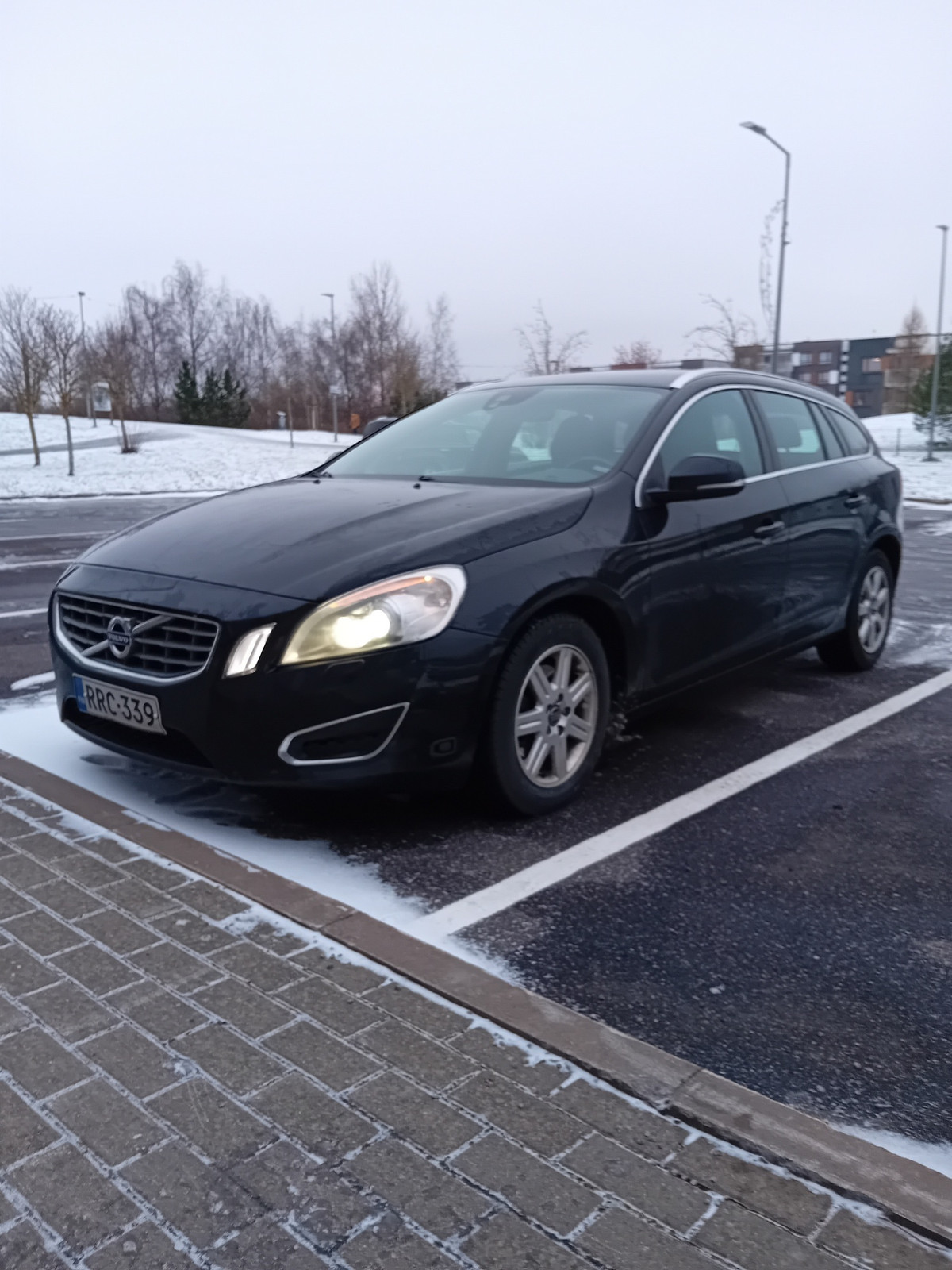 Volvo V60 2013, photo 2/10