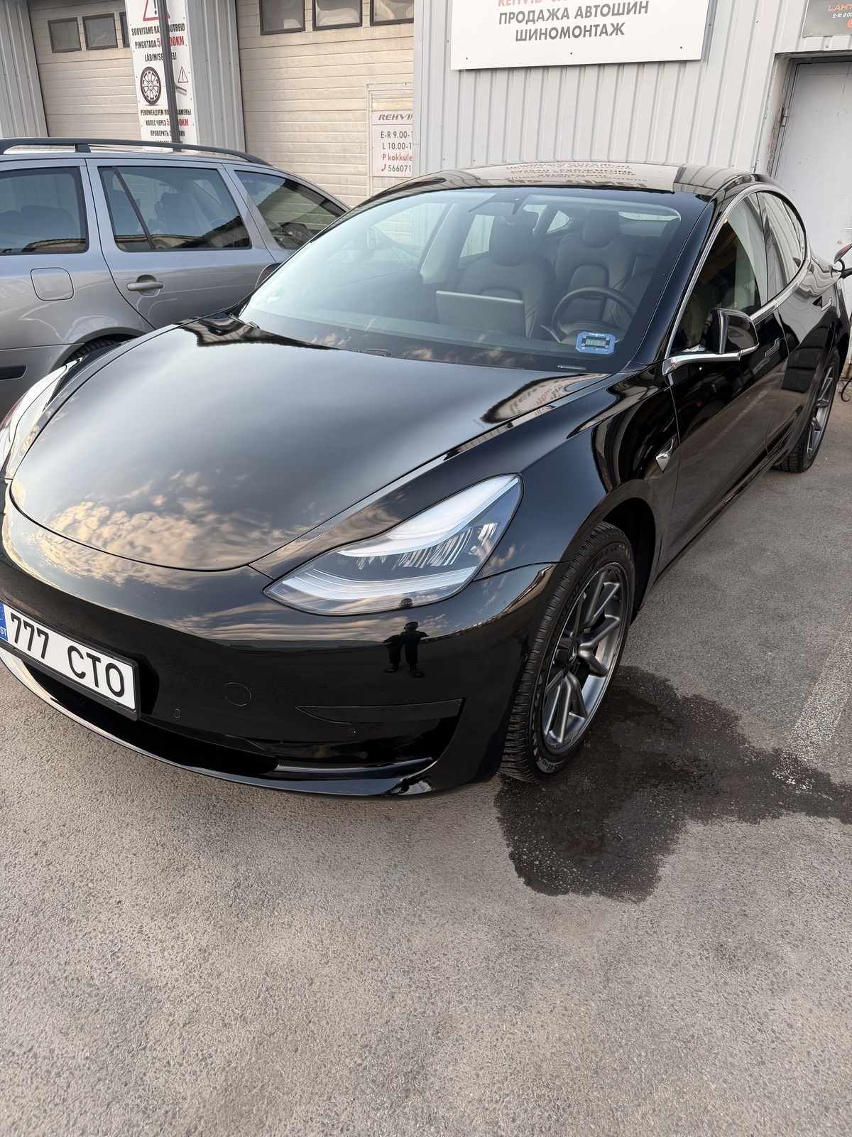 Tesla Model 3 2019, kuva 2/7