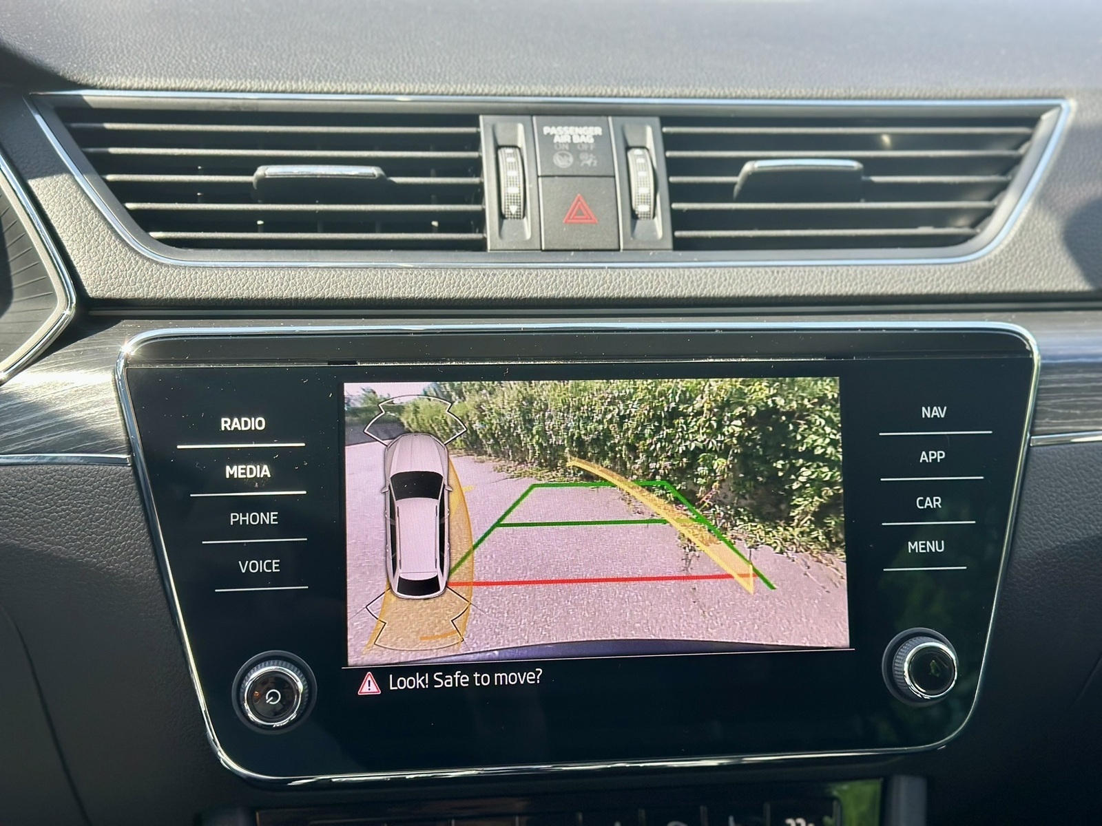 Škoda Superb 2023, photo 7/10