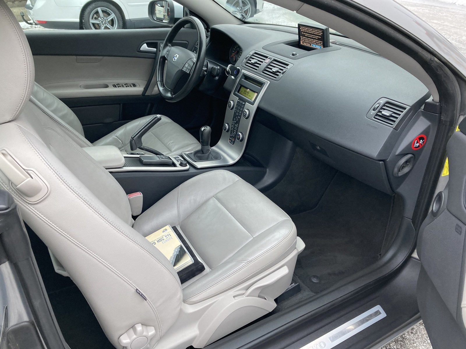 Volvo C70 2008, photo 6/10