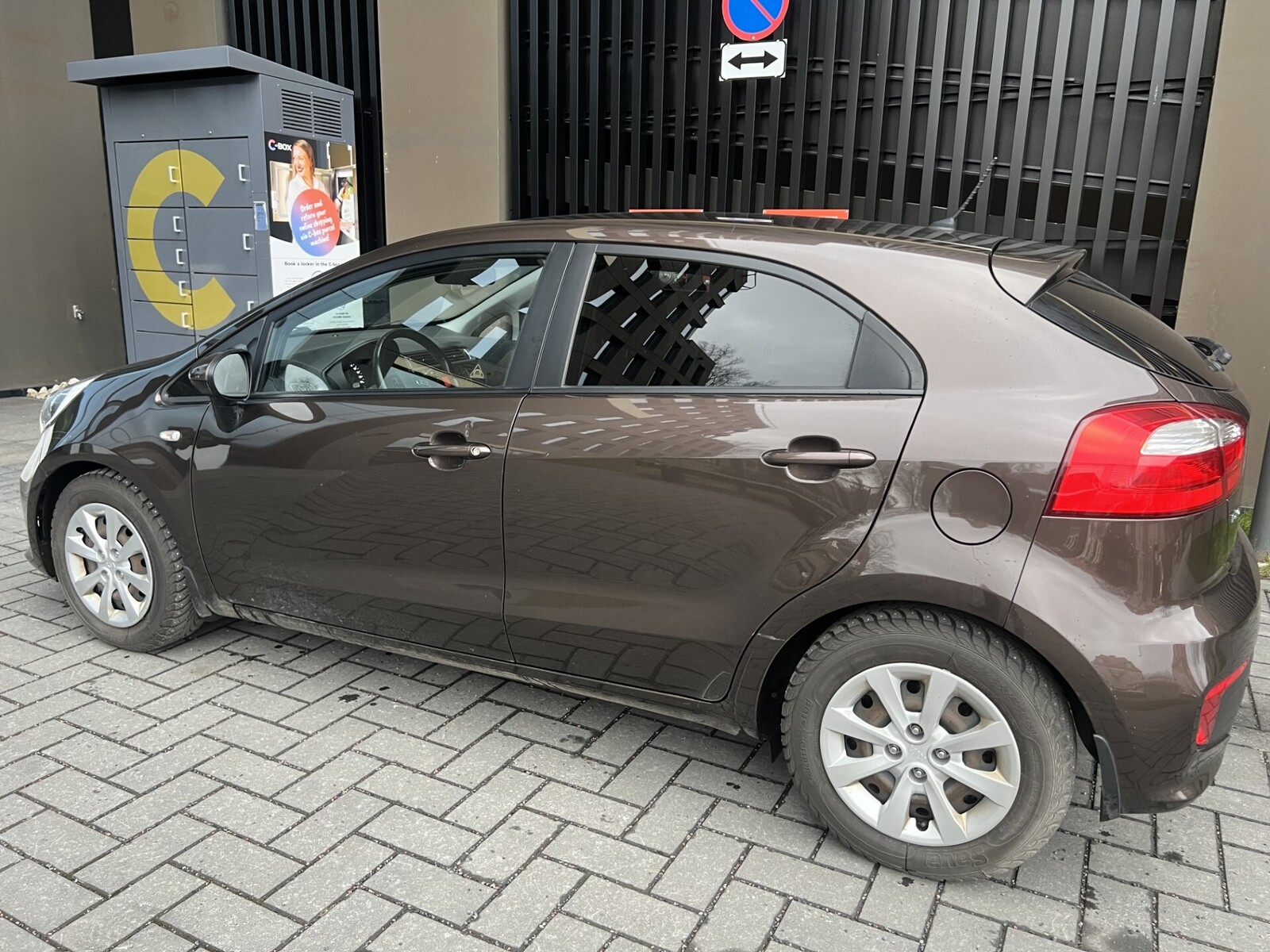 Kia Rio 2015, photo 4/6