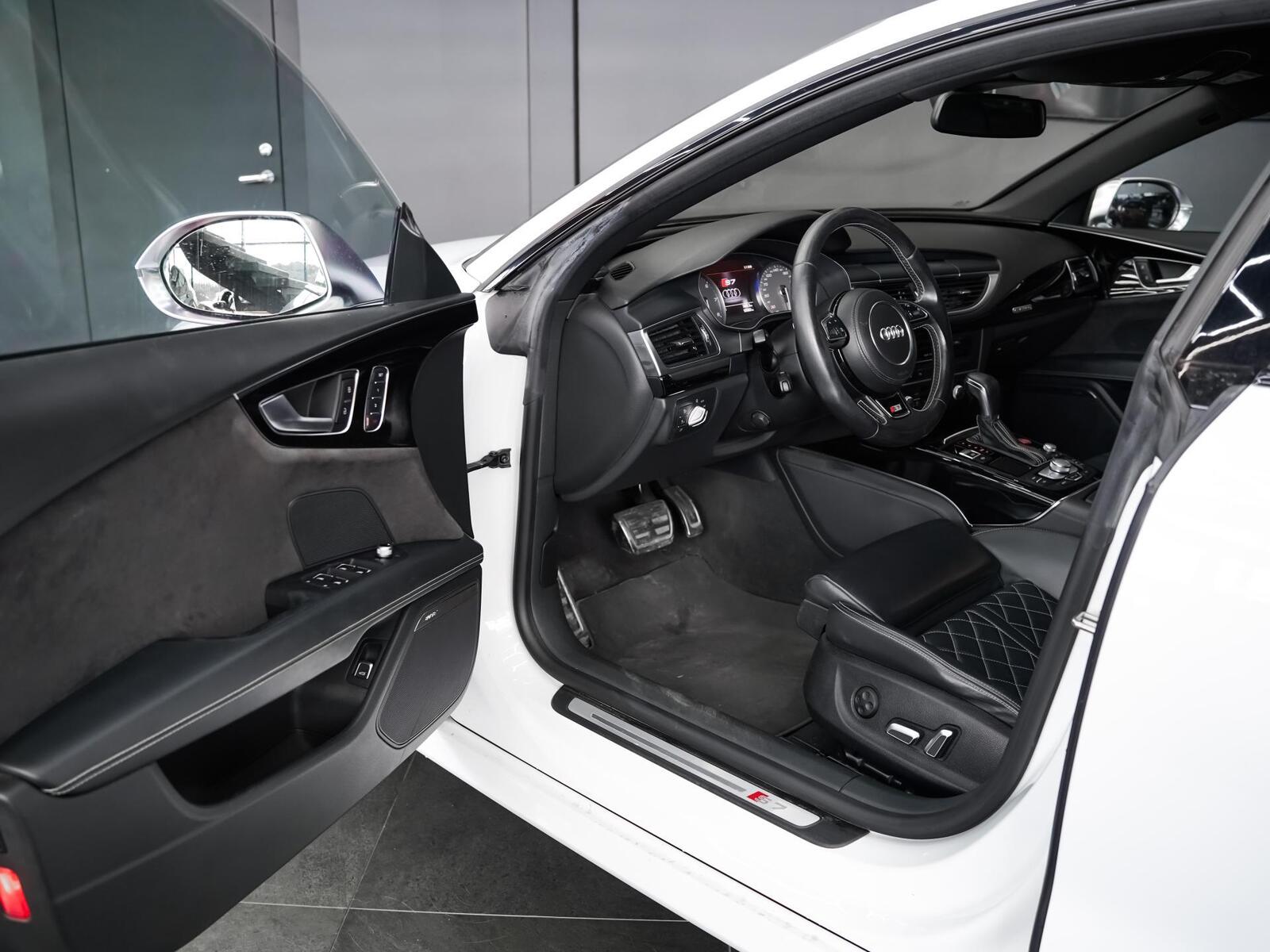Audi S7 2015, photo 5/17