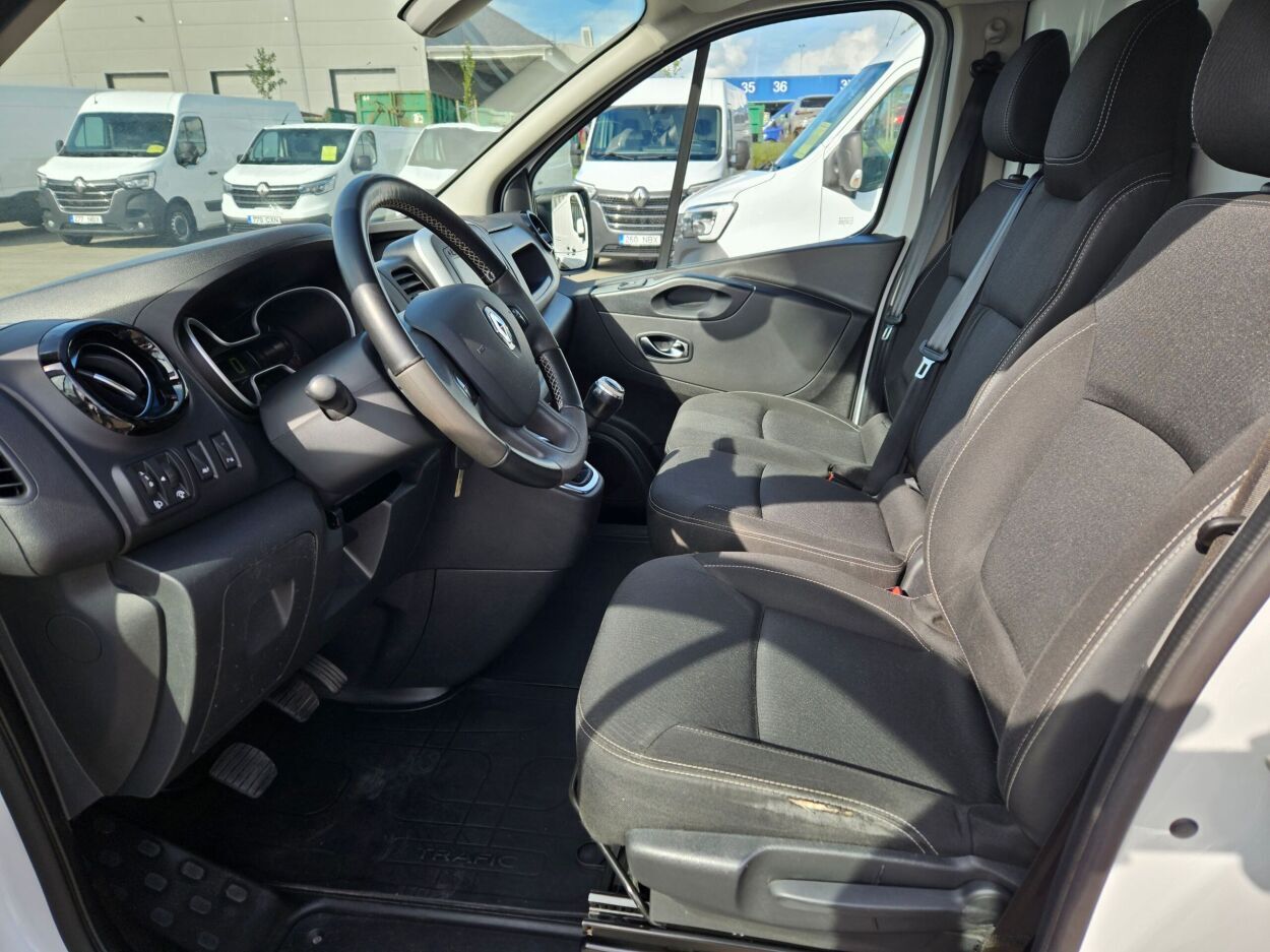 Renault Trafic 2021, kuva 7/9