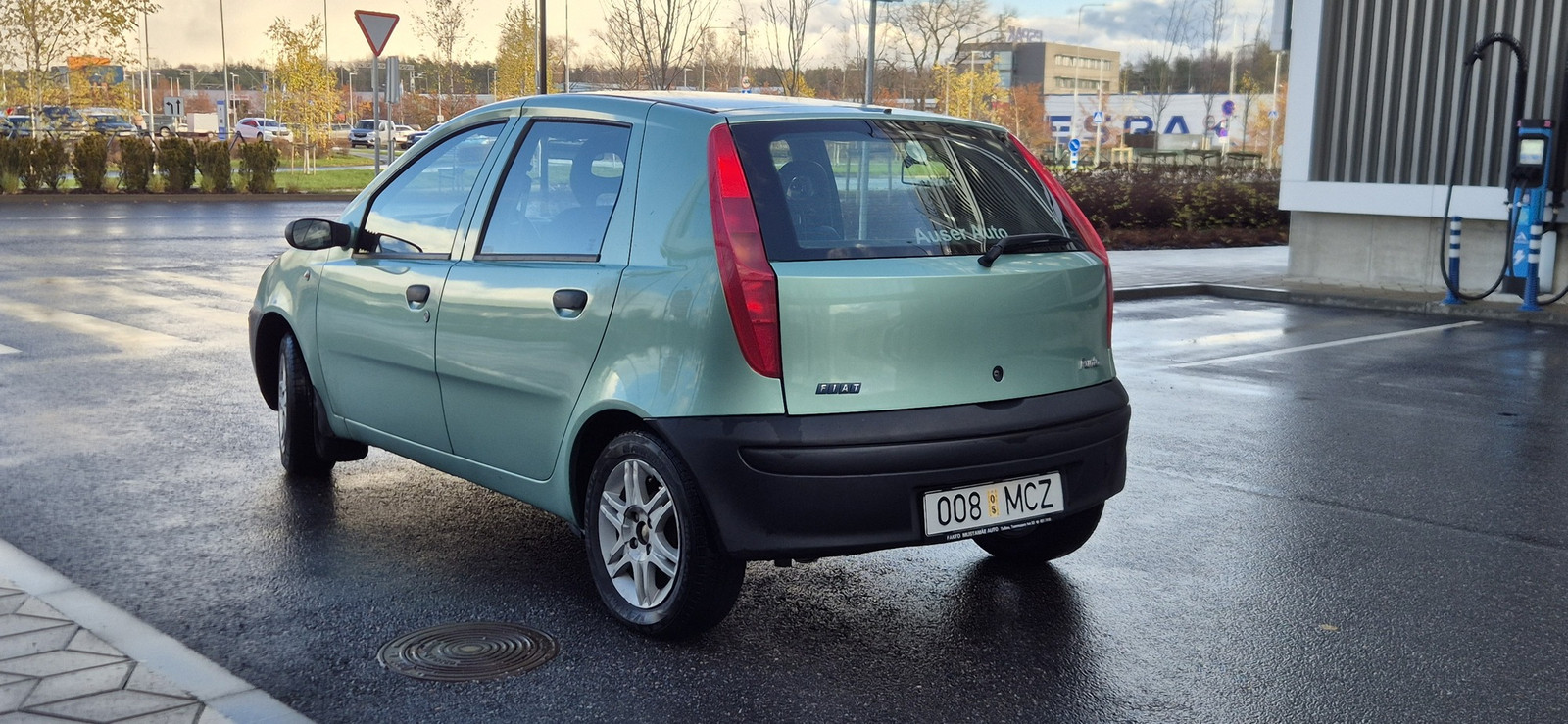 Fiat Punto 1.2 44kW 2002, photo 2/9