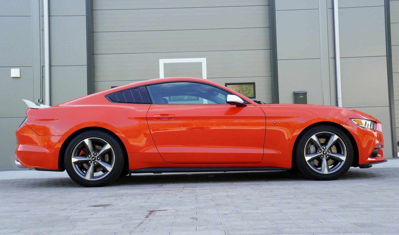 Ford Mustang 2016, kuva 3/10