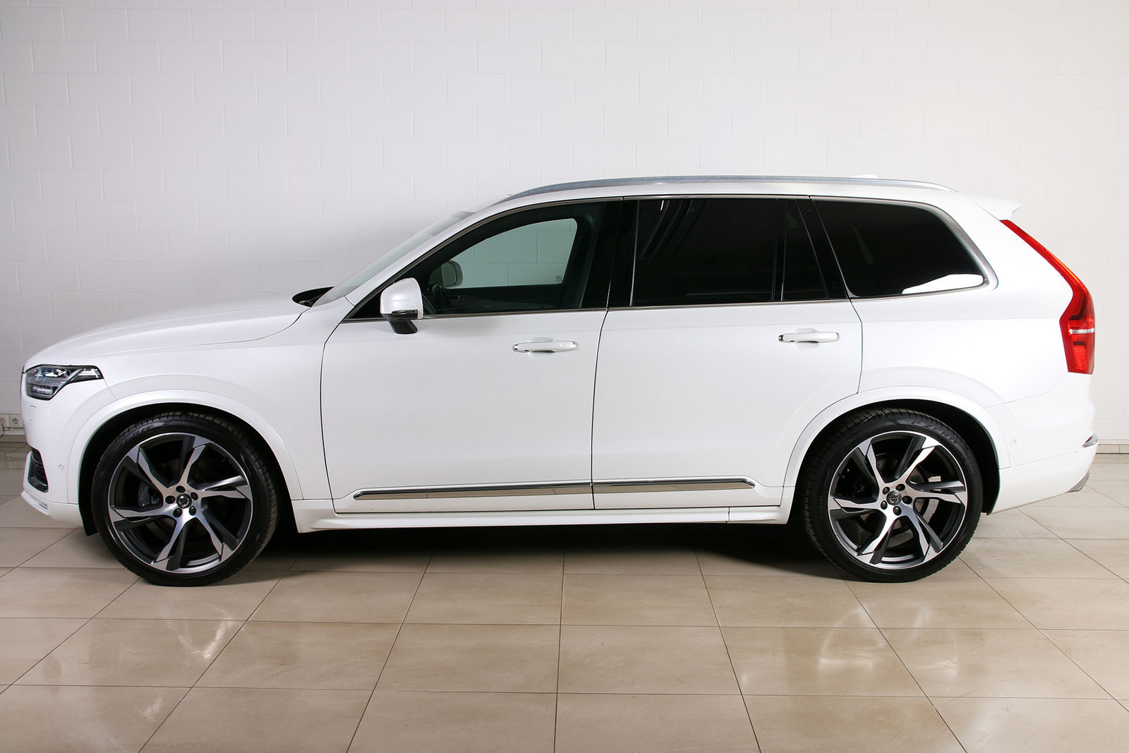 Volvo XC90 2021, photo 3/10