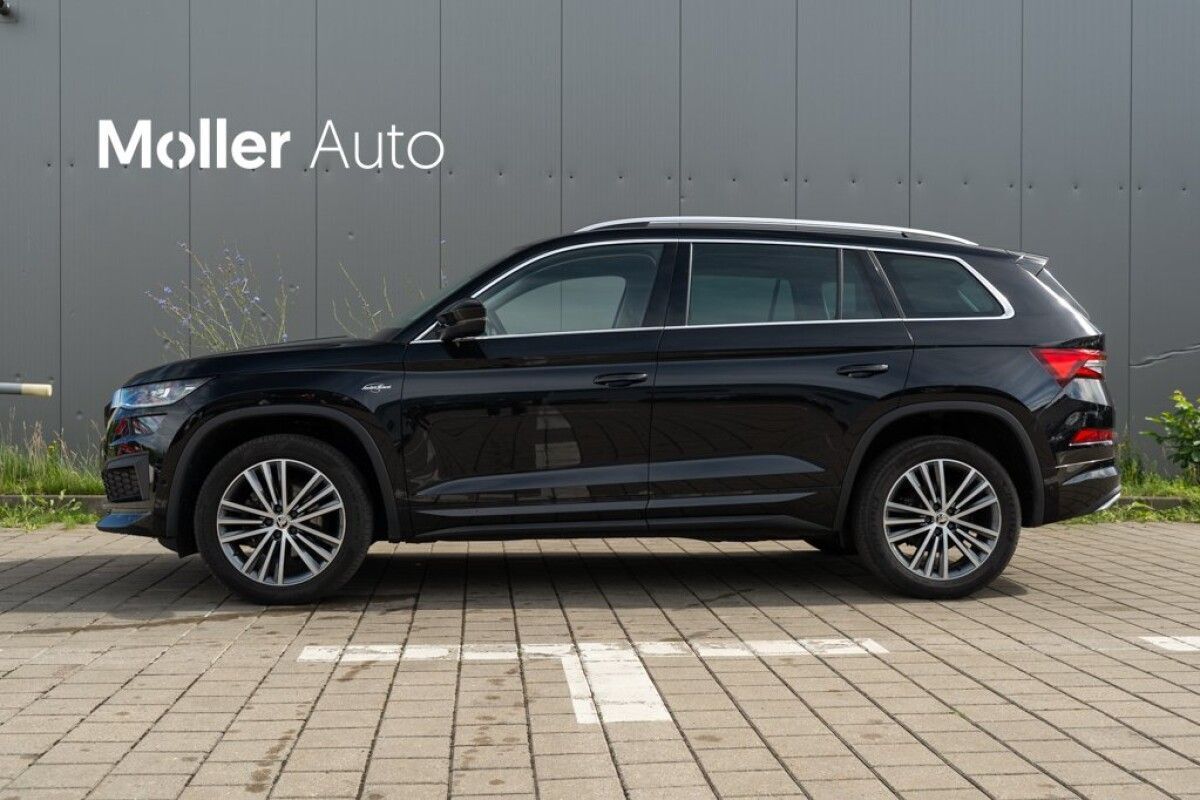 Škoda Kodiaq 2023, photo 2/10