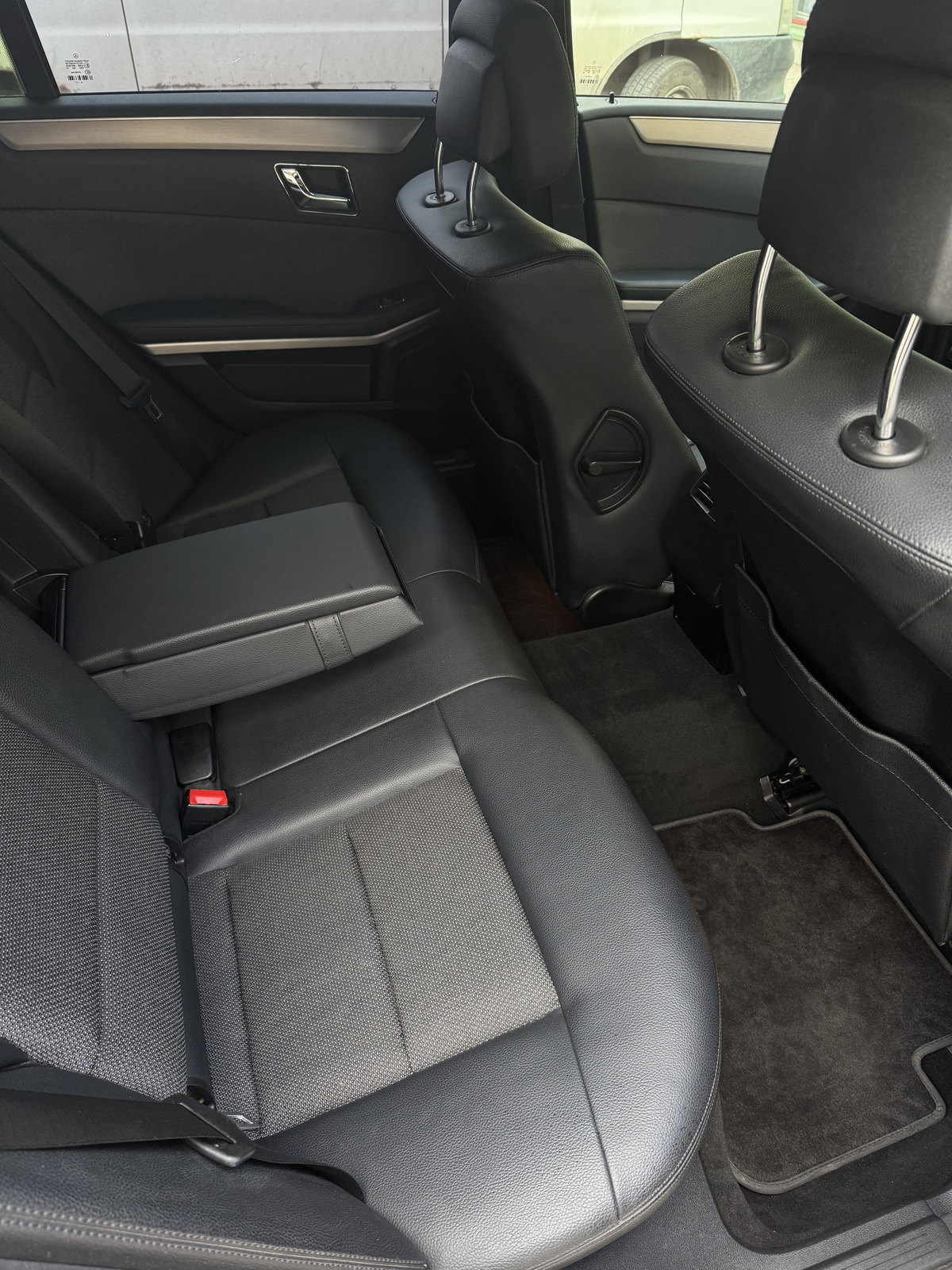 Mercedes-Benz E 220 2010, photo 7/9