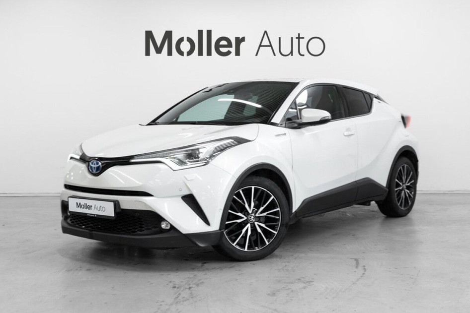 Toyota C-HR, 2017, 1.8, 72 kW, подключаемый гибрид (бензин/электричество), автомат, передний привод
