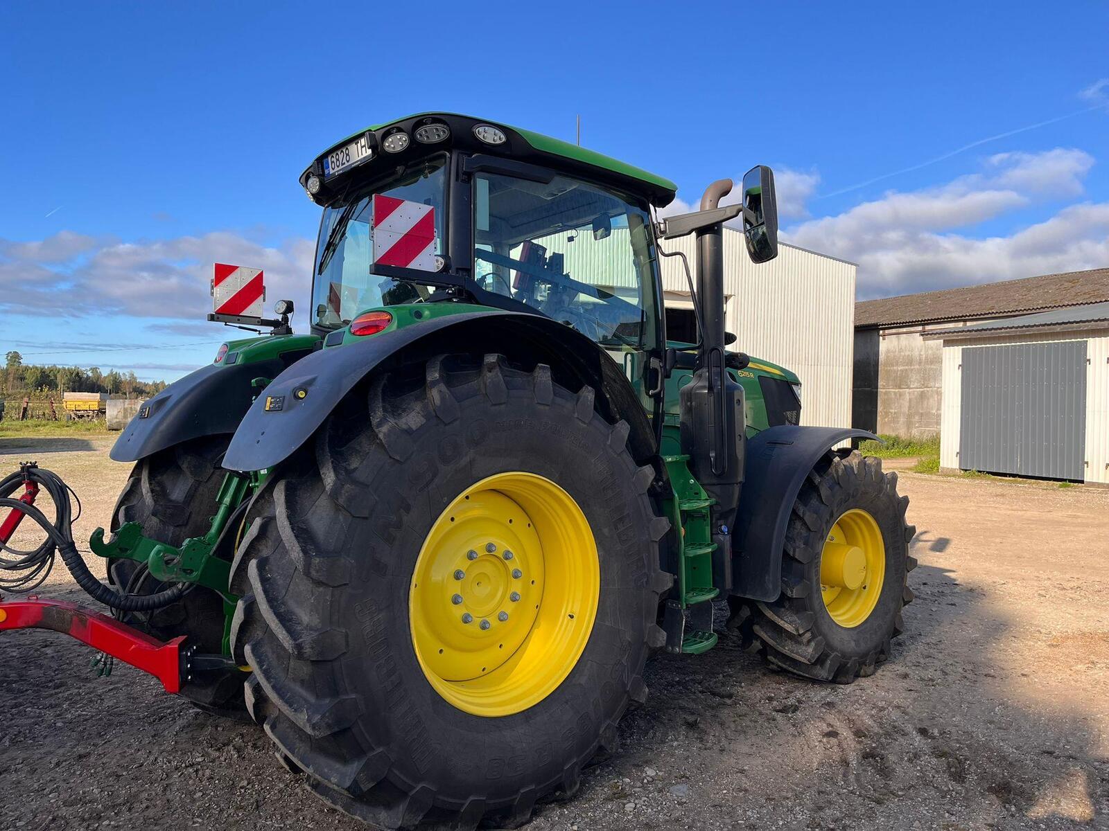 John Deere 6215R, kuva 2/13