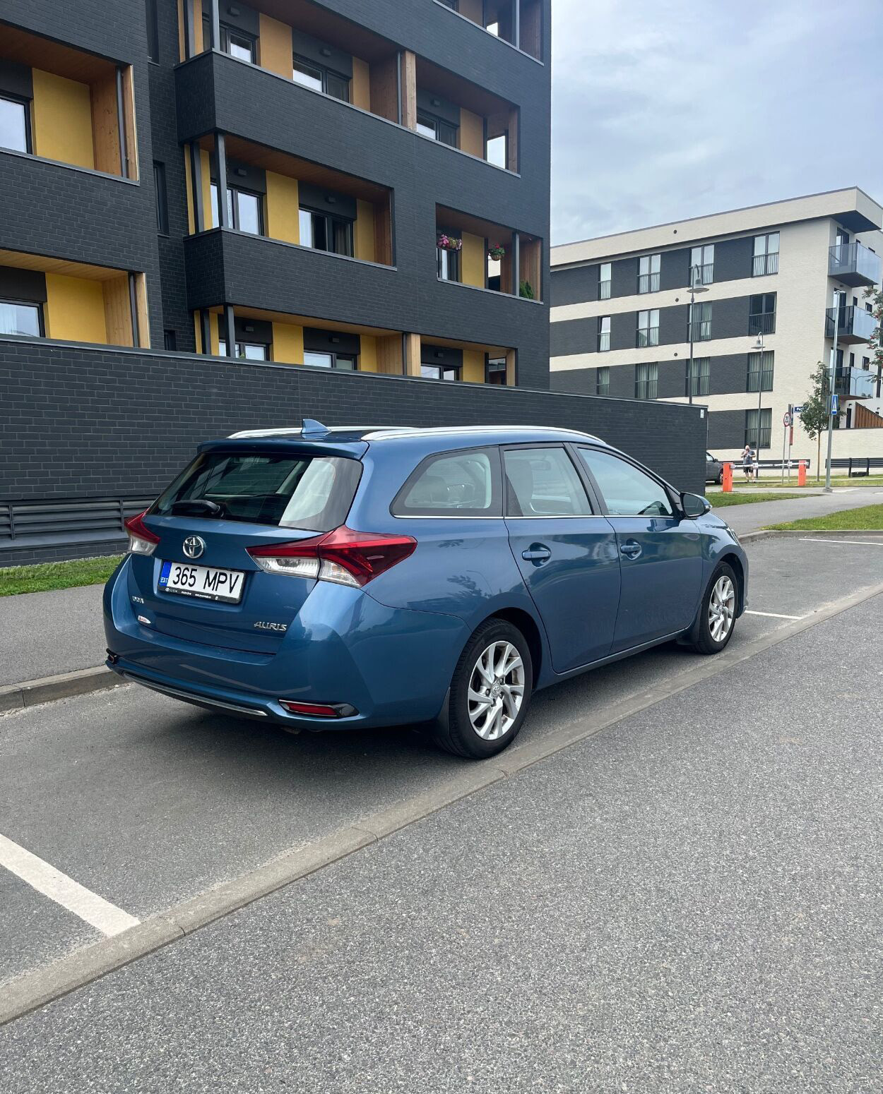 Toyota Auris 2016, kuva 4/9