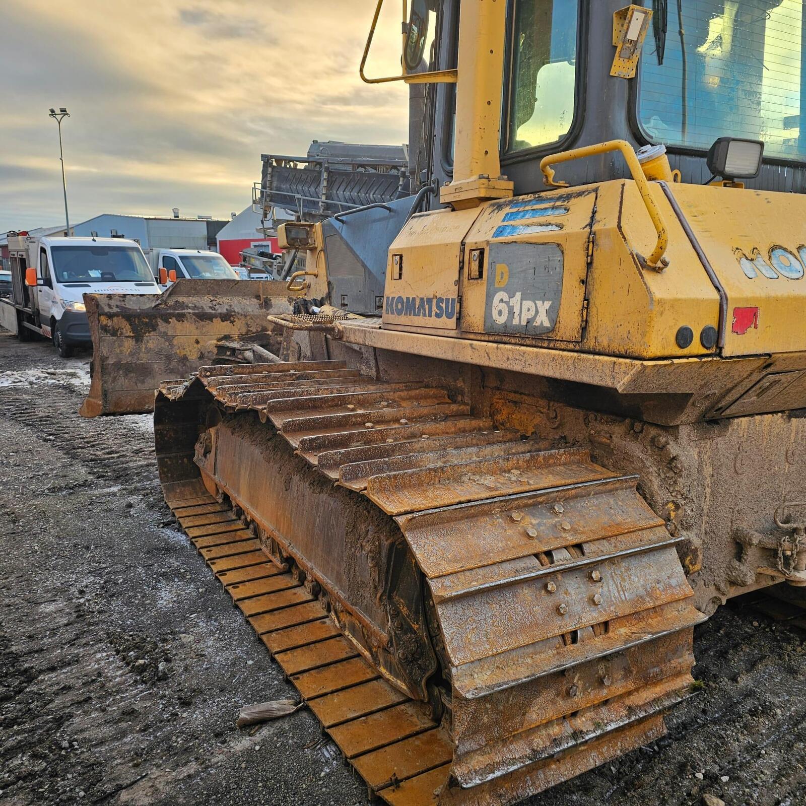 Komatsu D61PX-15F0, kuva 4/18