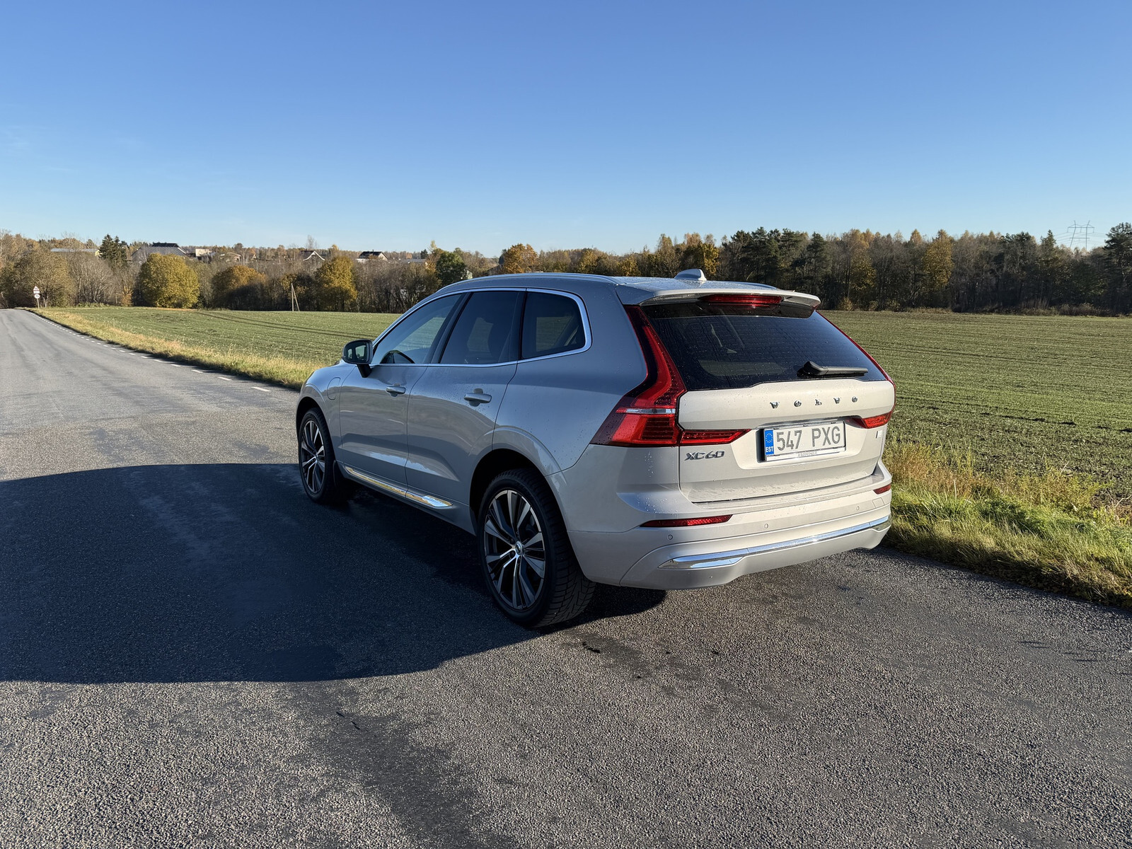 Volvo XC60 2021, photo 3/7